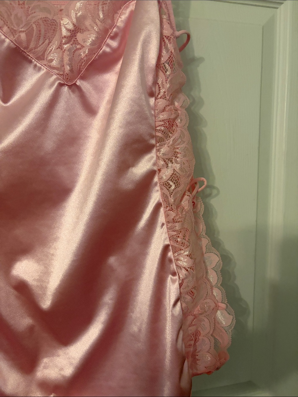 Pink Satin Lace-Trim Chemise Slip With Sides That Tie Adjustable Straps S/M Y2K - Picture 4 of 7